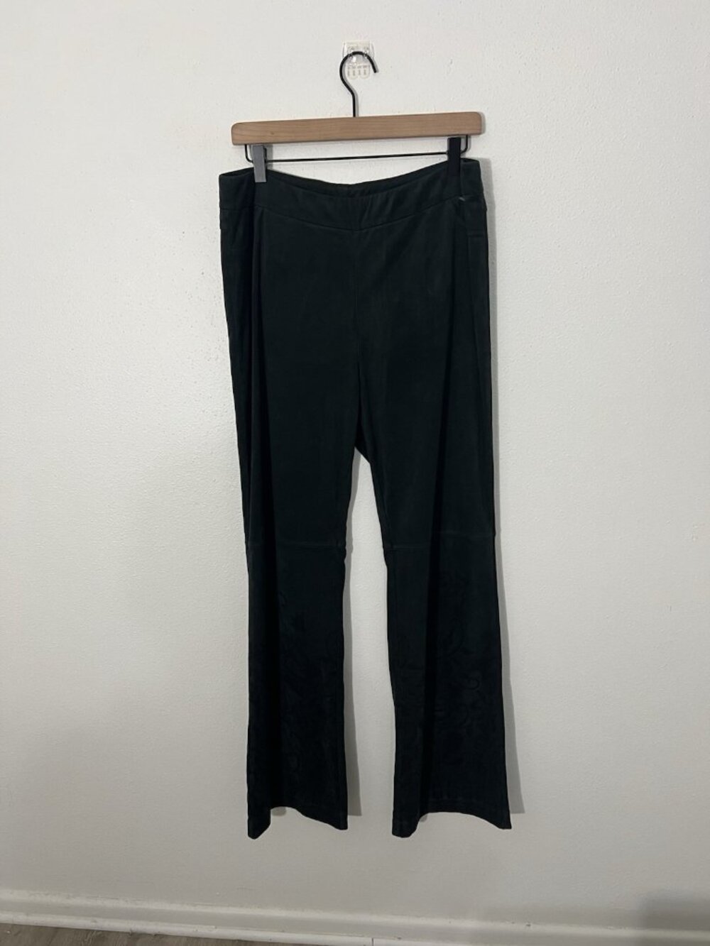 Soft Surroundings Faux Suede Pants Dark Green Floral Print Size Tall Large
